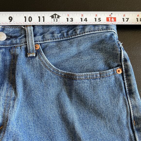 Levis 505 Jeans Men 34x34 Blue Medium Straight Relaxed Cotton Fade 31" Inseam - Picture 10 of 12